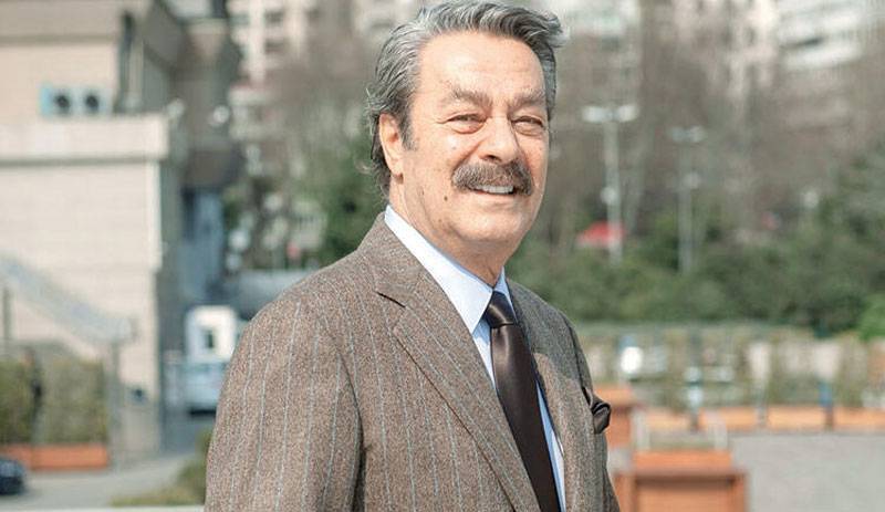 Kadir İnanır Yaşamını Yitirdi Kadir İnanır yaşamını yitirdi. Son Dakika...Türk sinema tarihine adını altın